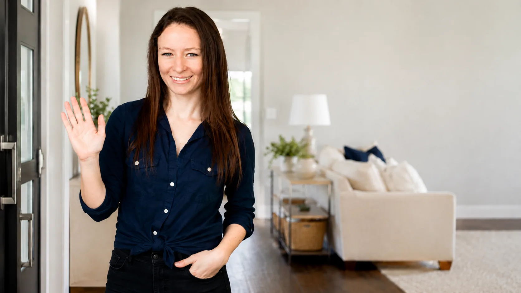 Sarah Warren, founder of Sarah's Suds, welcoming you to a clean home